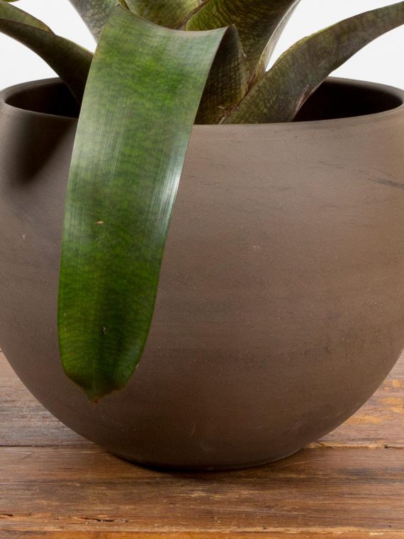 Marbled Black Clay Sphere Planter